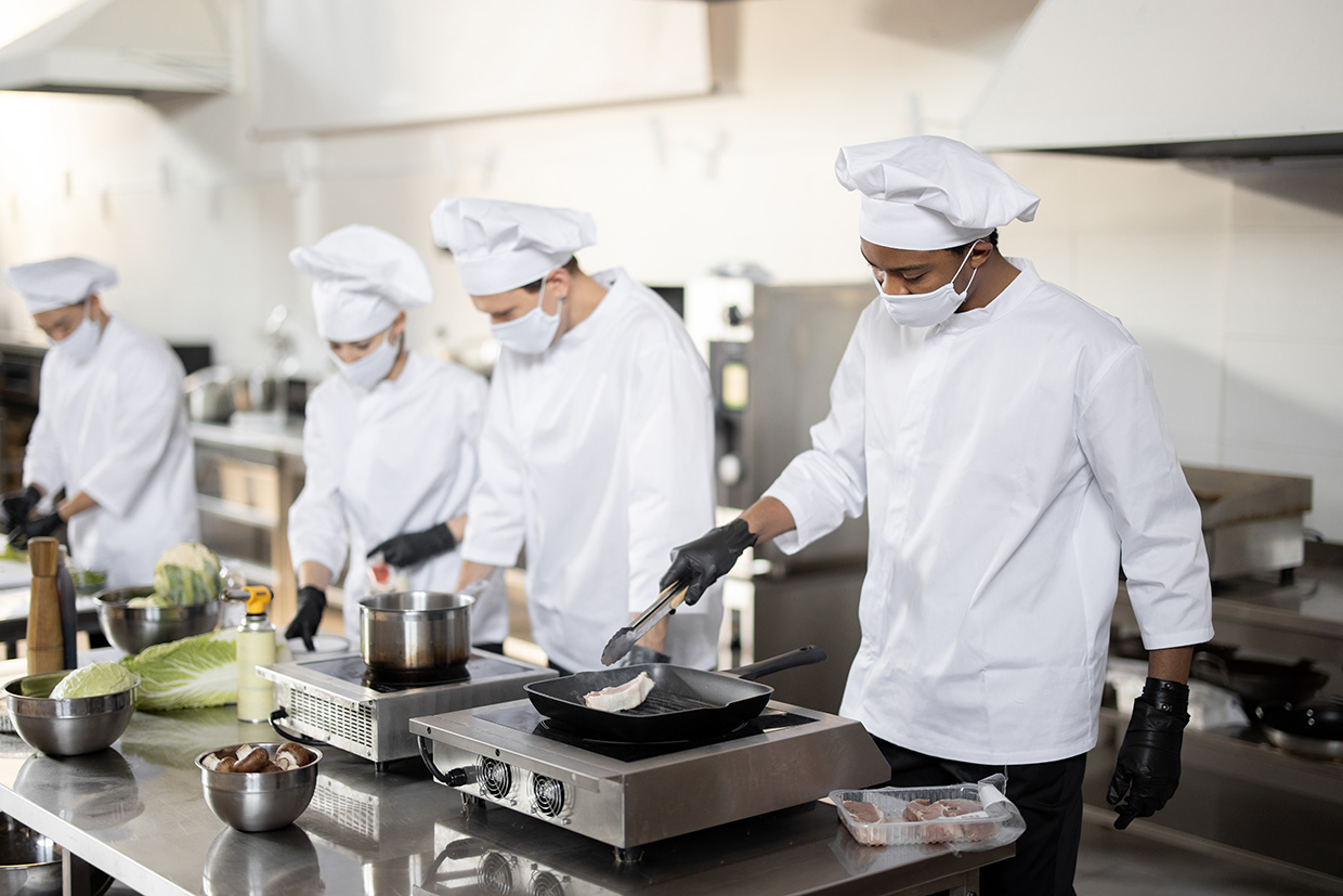 8 Dos and Donts of Restaurant Kitchen Safety 